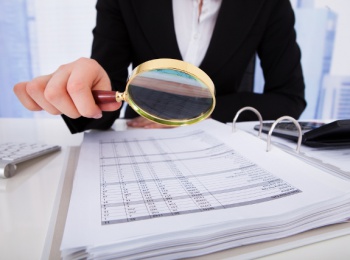 Які документи перевіряє ДФС під час перевірок з праці? 