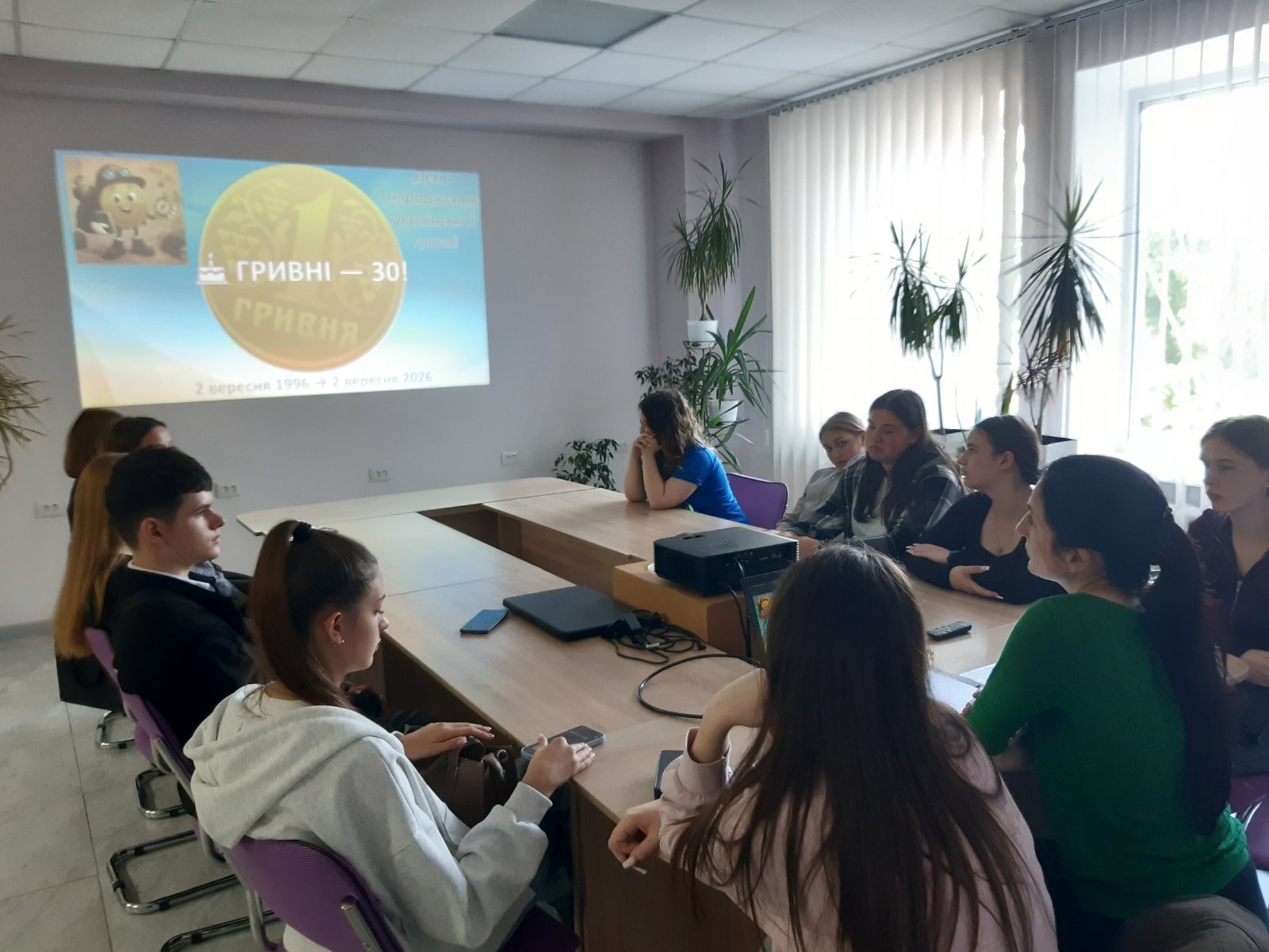 Гривні — 30: говоримо про гроші не лише мовою цифр